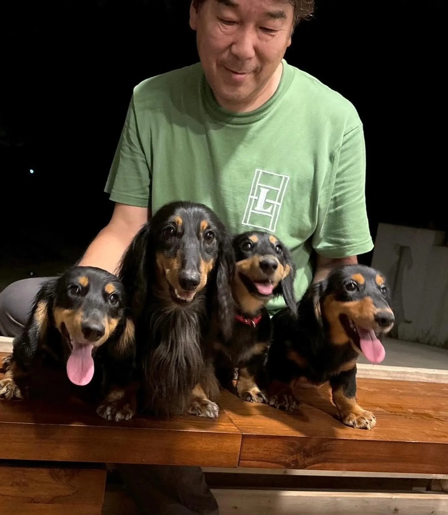 ロジャーパパ🐶とハラミママ🐶から3月8日に生まれたエミリーち...